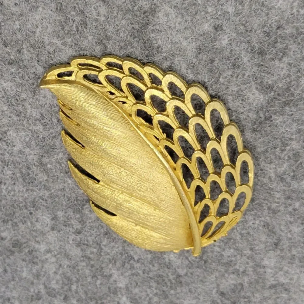 Vtg Brooch